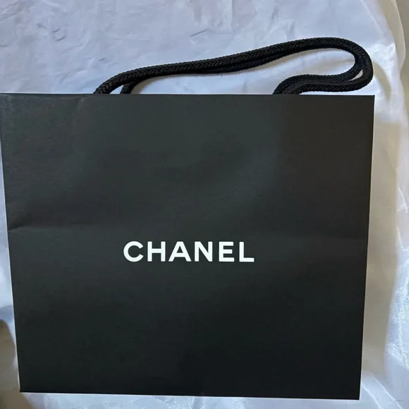 CHANEL Black Gift Bag 8 pack with White Logo - Picture 2 of 5